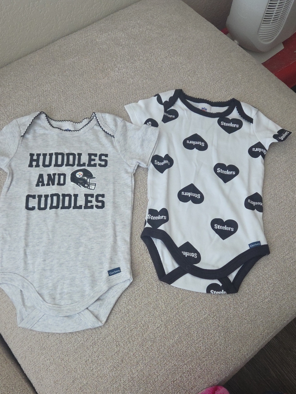 Gerber Pittsburgh Steelers Baby Onesies 6-12 Months